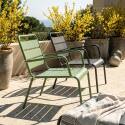 Fauteuils de jardin bas en métal et repose-pieds dépareillés - Lot de 2
