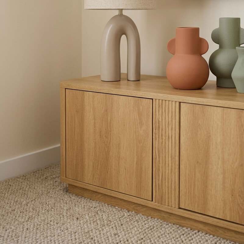 Meuble TV effet bois 150 cm (2/9)