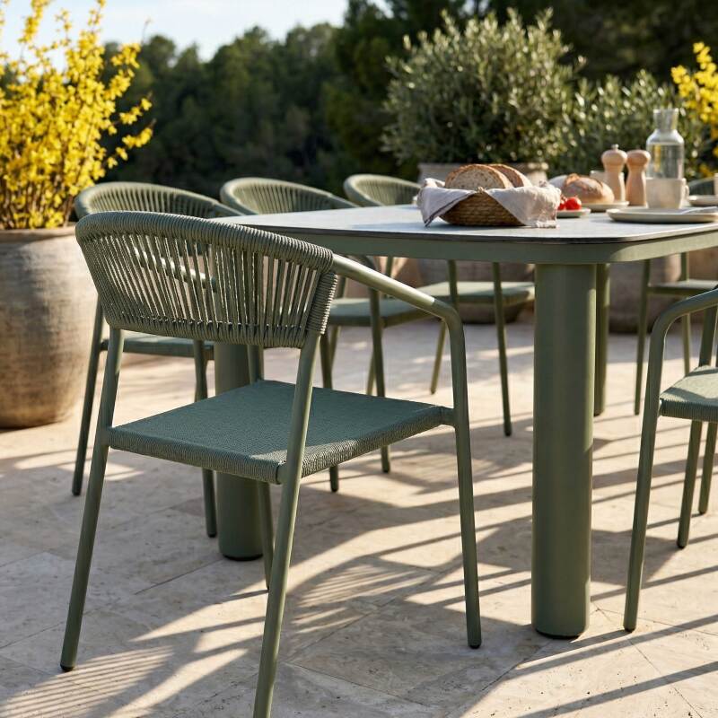 Table de jardin structure en aluminium 8 personnes 213x90 cm et 8 chaises en textilène (2/7)