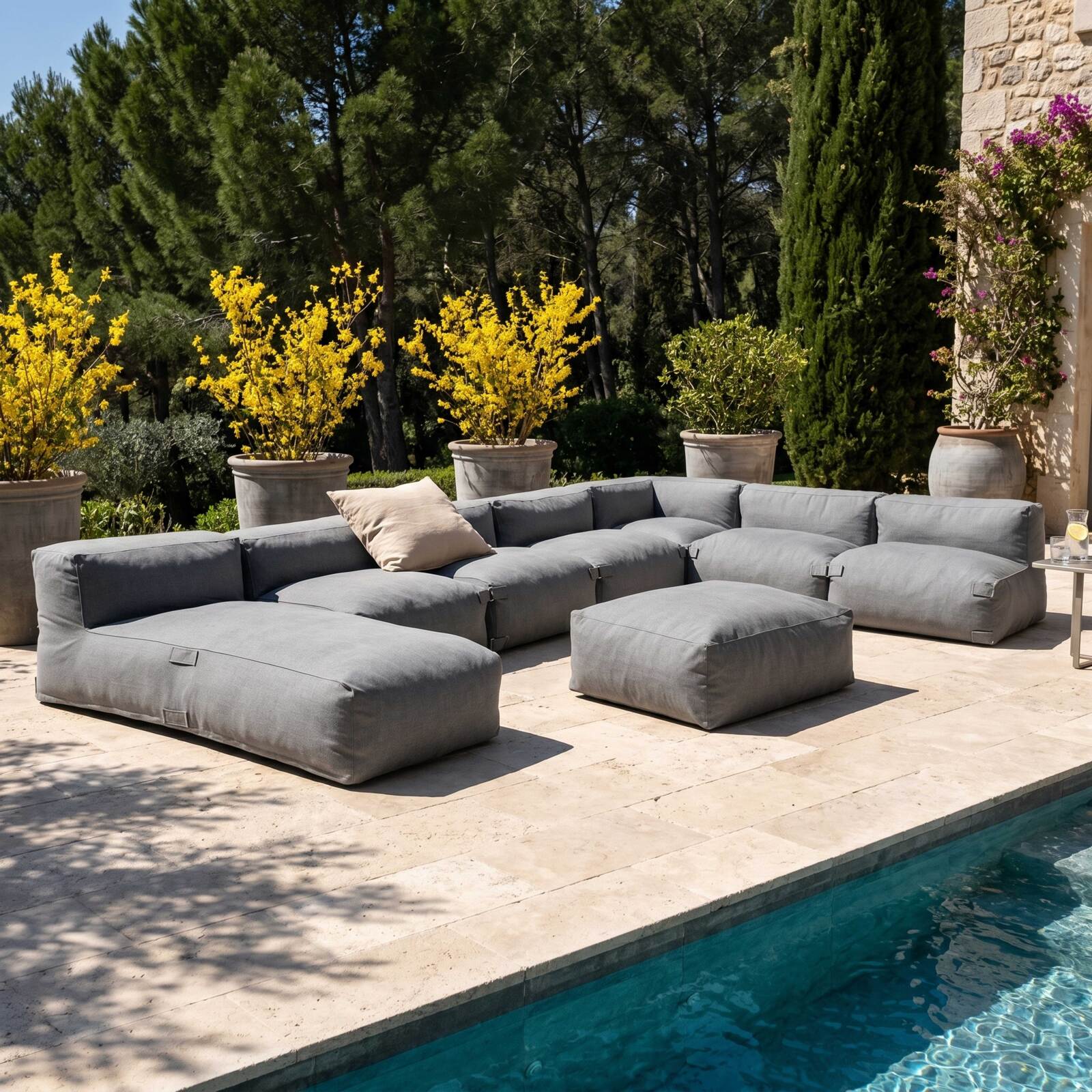 Salon de jardin modulable 8 places avec 5 chauffeuses, 1 fauteuil d'angle, 1 méridienne et 1 pouf