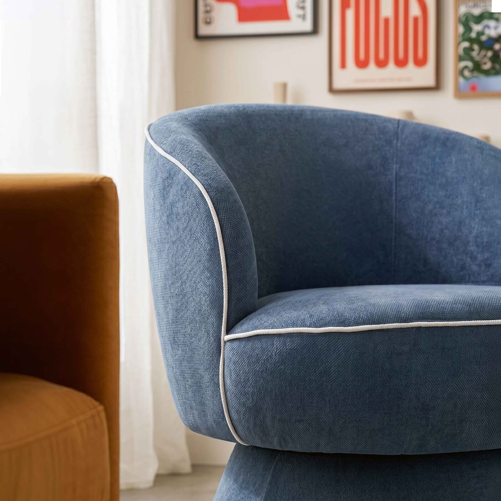 Fauteuil pivotant en tissu