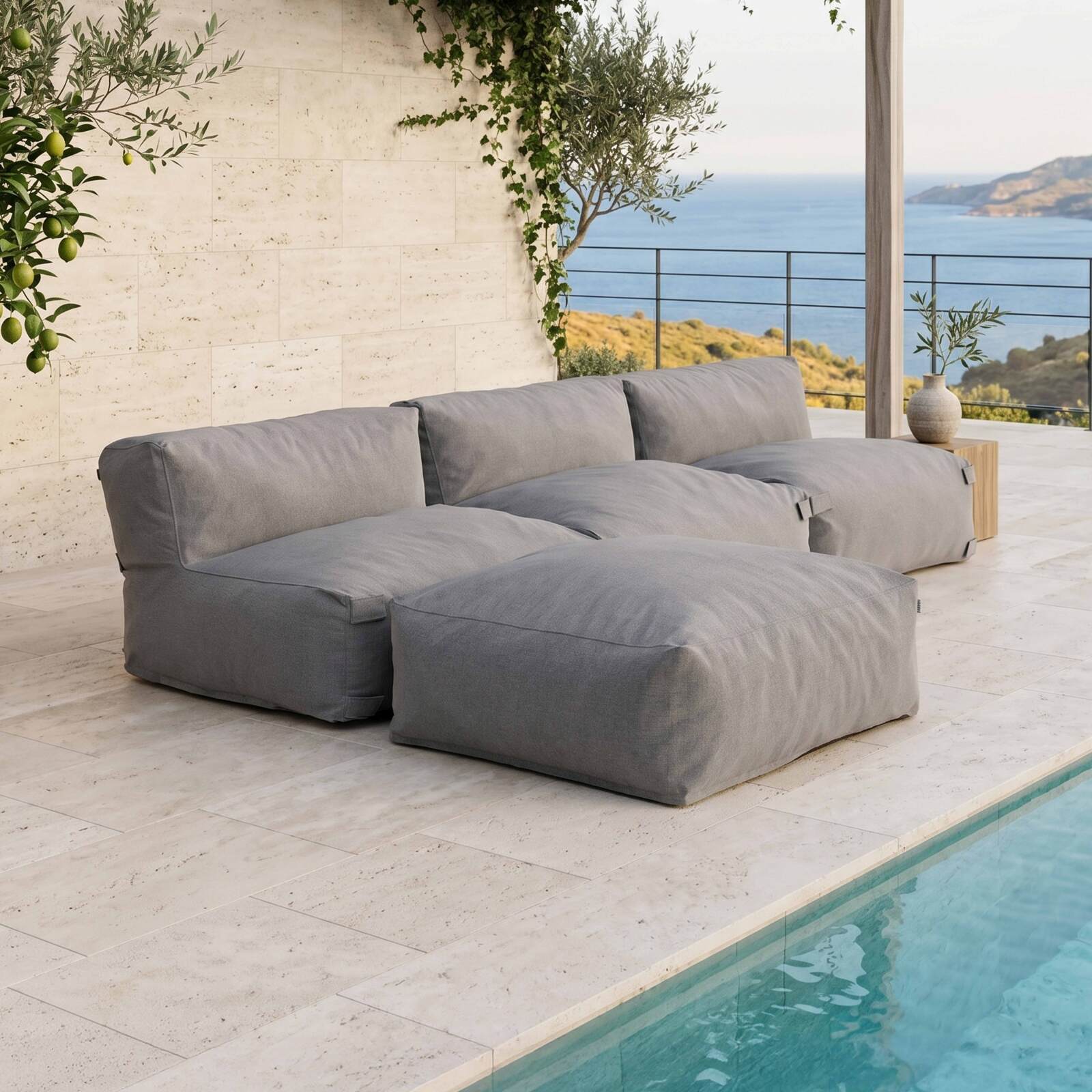 Salon de jardin modulable 4 places avec 3 chauffeuses et 1 pouf