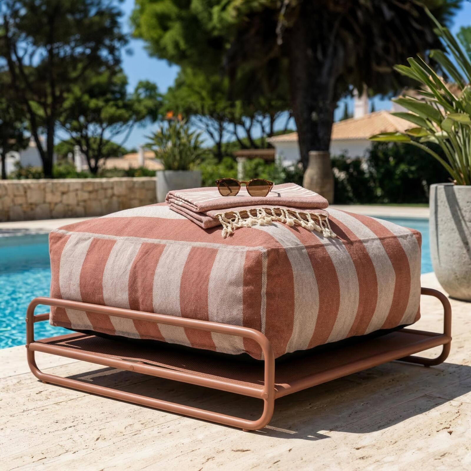 Salon de jardin modulable rayé 4 places avec structure, 3 chauffeuses, 1 pouf et table basse