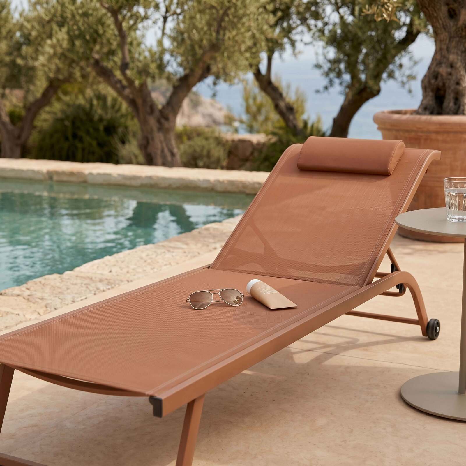 Bains de soleil aluminium et textilène inclinables 4 positions avec roues - Lot de 2