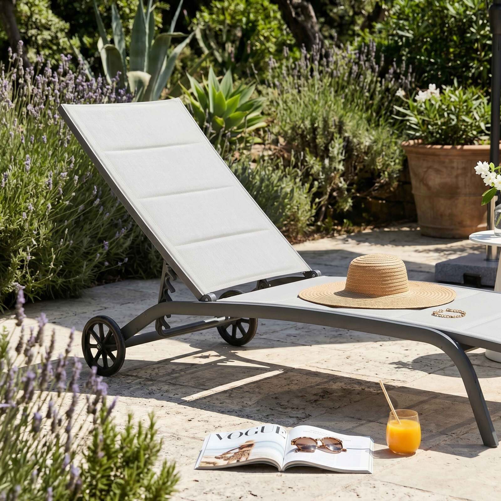 Bains de soleil aluminium et textilène inclinables 4 positions avec roues - Lot de 2