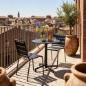 Table de jardin bistrot ronde inclinable en métal avec pied encastrable Ø70 cm et 2 chaises
