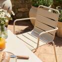 Table de jardin bistrot carrée inclinable en métal avec pied encastrable 70x70 cm et 2 chaises avec accoudoirs