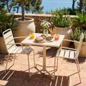 Table de jardin bistrot carrée inclinable en métal avec pied encastrable 70x70 cm et 2 chaises avec accoudoirs