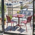 Table de jardin bistrot carré inclinable en métal avec pied encastrable 70x70 cm et 2 chaises