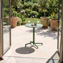 Table de jardin ronde inclinable en métal 2 à 4 personnes avec pied encastrable Ø70x72 cm