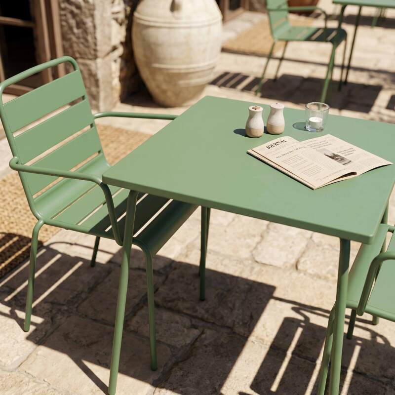 Table de jardin bistrot carrée en métal 70x70 cm et 2 chaises avec accoudoirs (4/7)