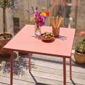Table de jardin carré en métal 2 à 4 personnes 70x70 cm