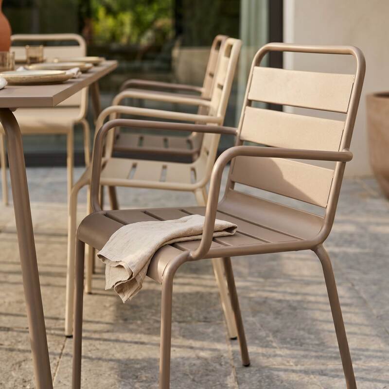 Table de jardin en métal 180x90 cm et 8 chaises dépareillés avec accoudoirs (3/7)