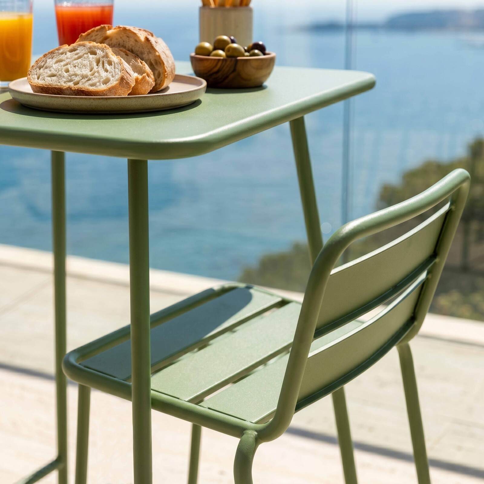 Table haute de jardin carrée en métal 70x70 cm et 4 chaises hautes