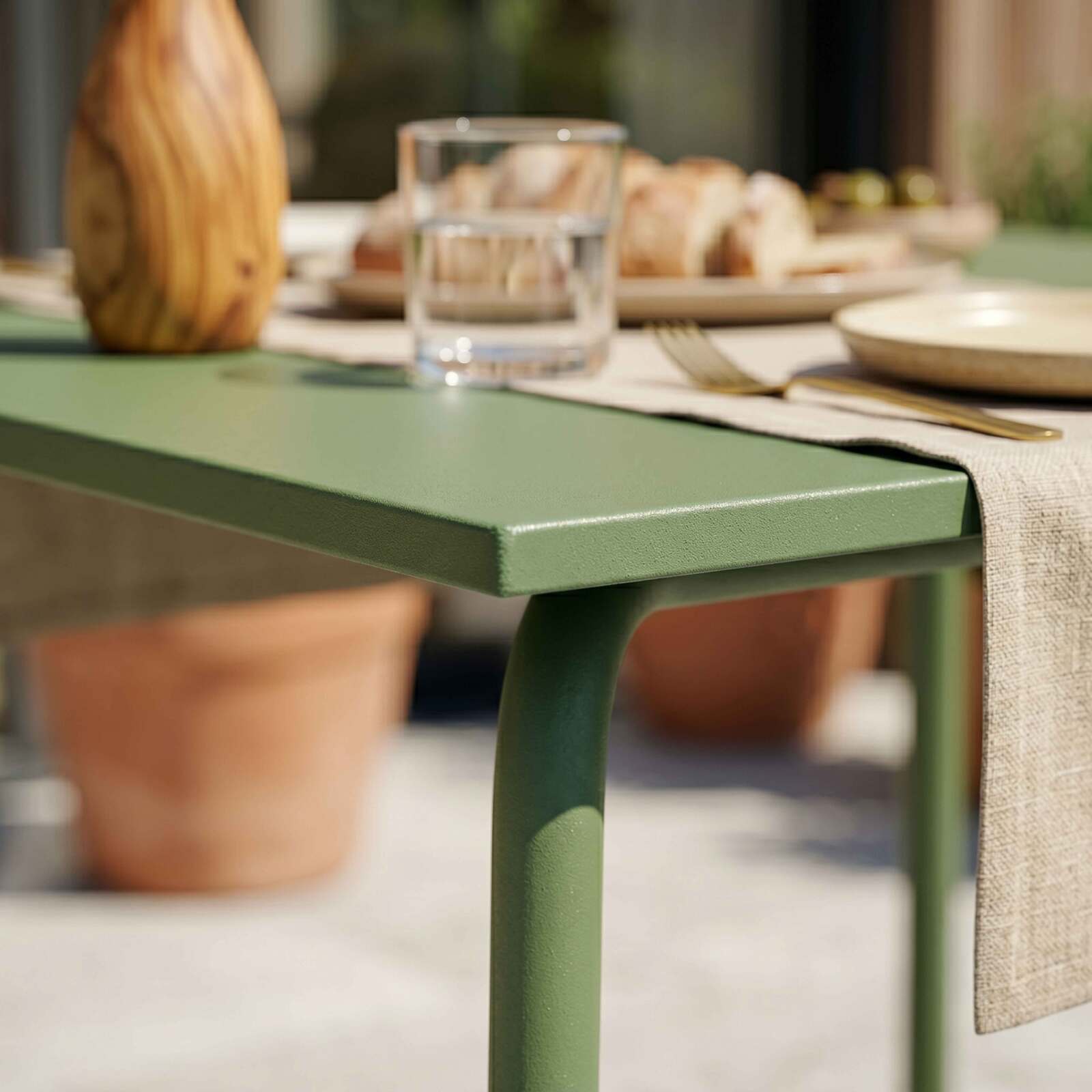 Table de jardin en métal 6 personnes 120x70 cm