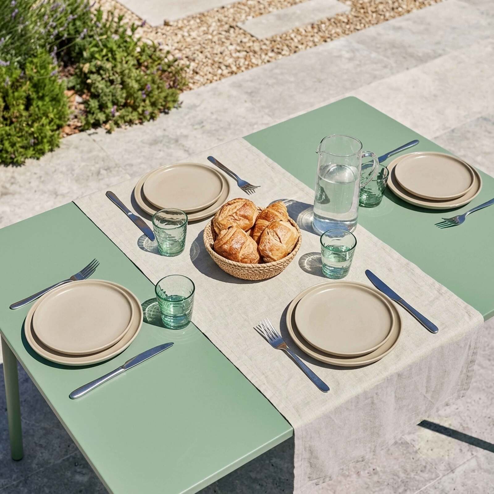 Table de jardin en métal 6 personnes 120x70 cm