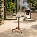 Table de jardin bistrot ronde inclinable en métal avec pied encastrable Ø70 cm et 2 chaises avec accoudoirs