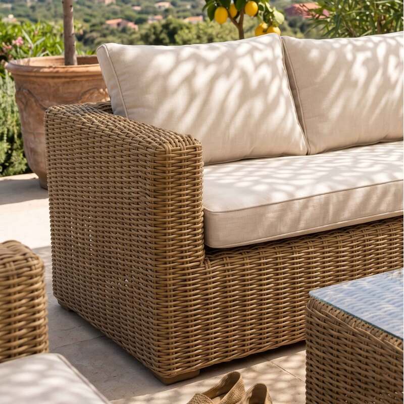 Salon de jardin bas en résine tressée 5 places avec 1 canapé, 2 fauteuils et 1 table basse (8/9)