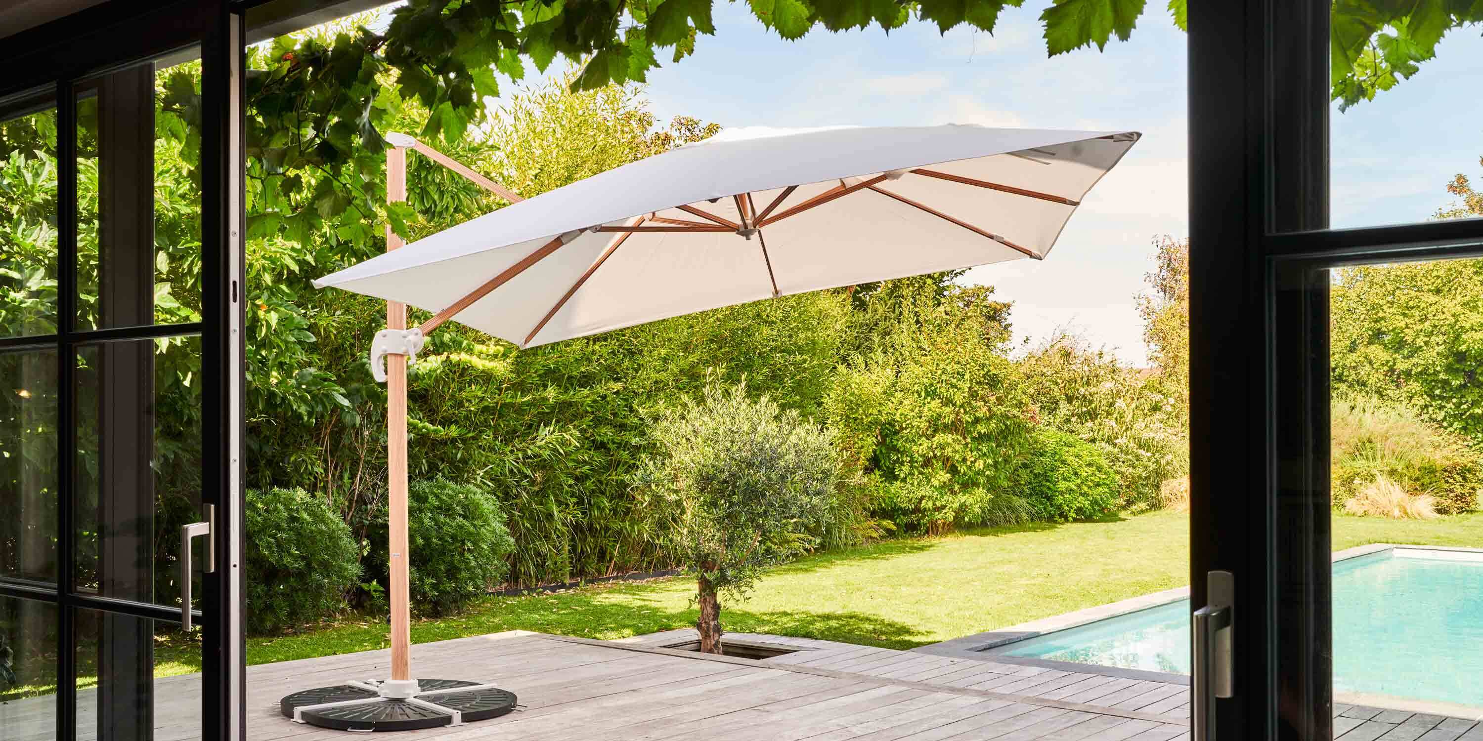 Comment alourdir un pied de parasol ? | Oviala