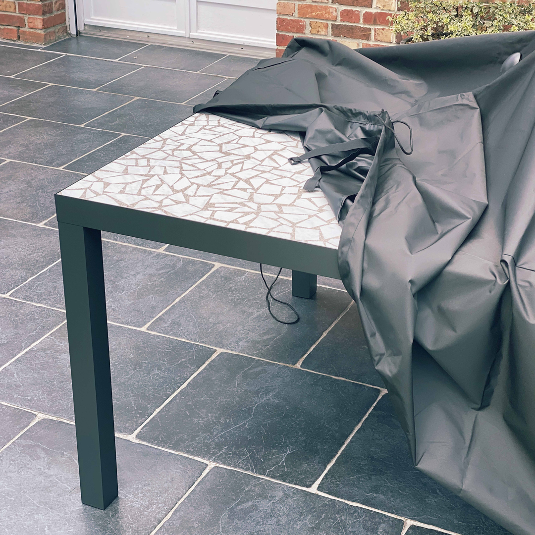 Comment bien prendre les mesures de votre table rectangulaire de jardin  pour une housse de protection ?