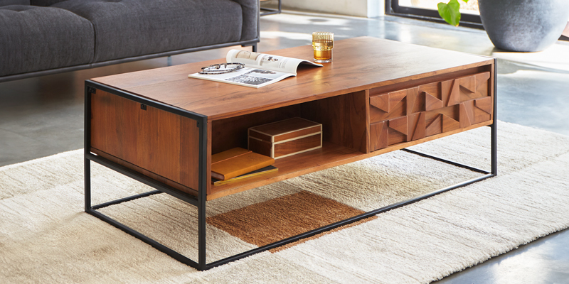 Table basse rectangulaire en bois massif