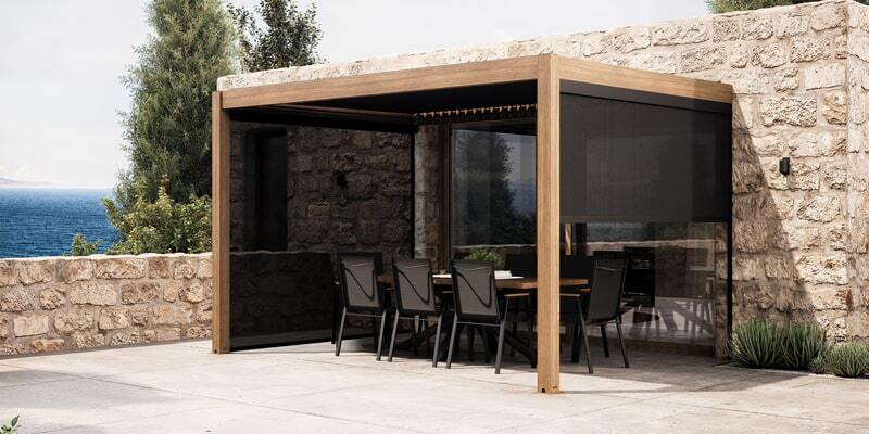 Pergola bioclimatica 4x3m addossata effetto legno in alluminio con tende