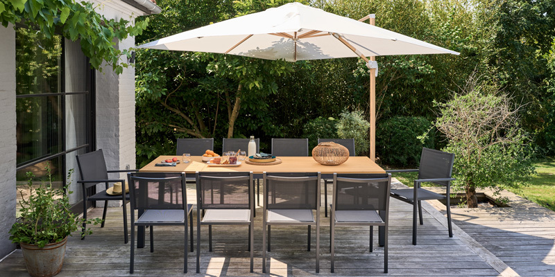 Table de jardin aluminium et bois