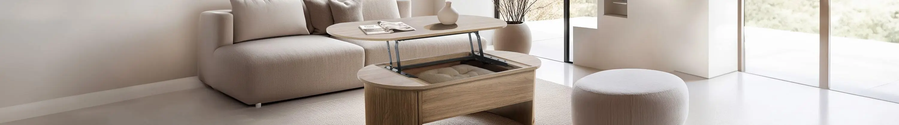 table basse relevable dans un salon cosy