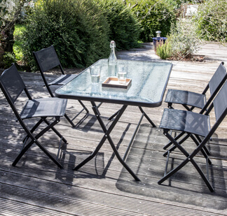 Coup de projecteur sur la Table de jardin 4 places Calvi