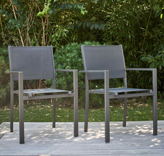 Comment restaurer des chaises de jardin ?