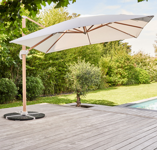 Quel est l’avantage d’un parasol déporté ?