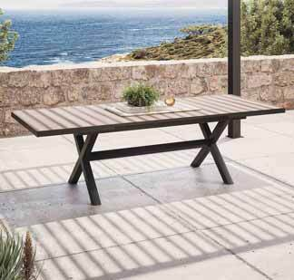 Table de jardin 2026 : formes, matériaux et usages pour bien aménager votre extérieur